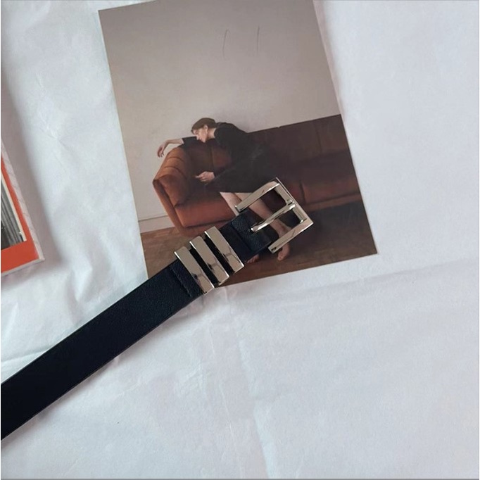 Thắt lưng da, Dây nịt đục lỗ nam nữ trẻ trung màu đen trắng trang trí dây chain pon.mens hà nội hcm