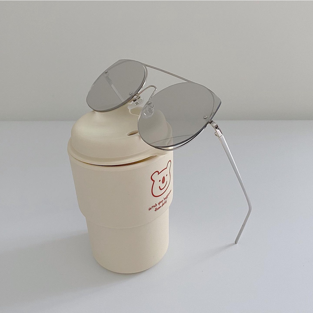 Kính mát trang gương mắt mèo, gọng kim loại chắc chắn