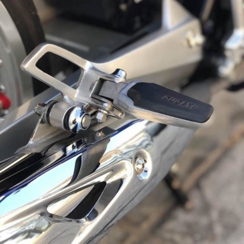 Gác chân xếp kiểu Ducati trắng Thanh Khang Gian hàng uy tín nói sao bán vậy BOZE99