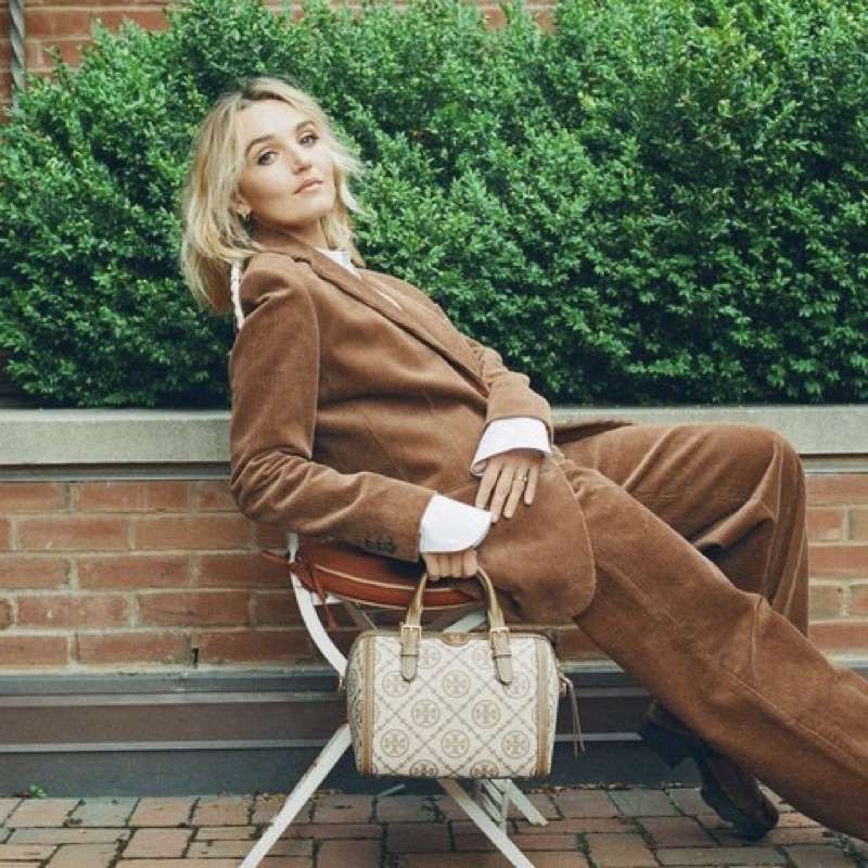 Túi trống nữ hiệu Tory Burch Monogram Jacquard Barrel quai xách, đeo chéo đi làm, công sở, cỡ lớn tiện dụng, mới 100%