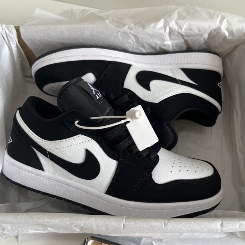 Giày sneaker Jordan 1  low Panda đen - Tặng kèm dây phụ [Bản chuẩn đẹp]