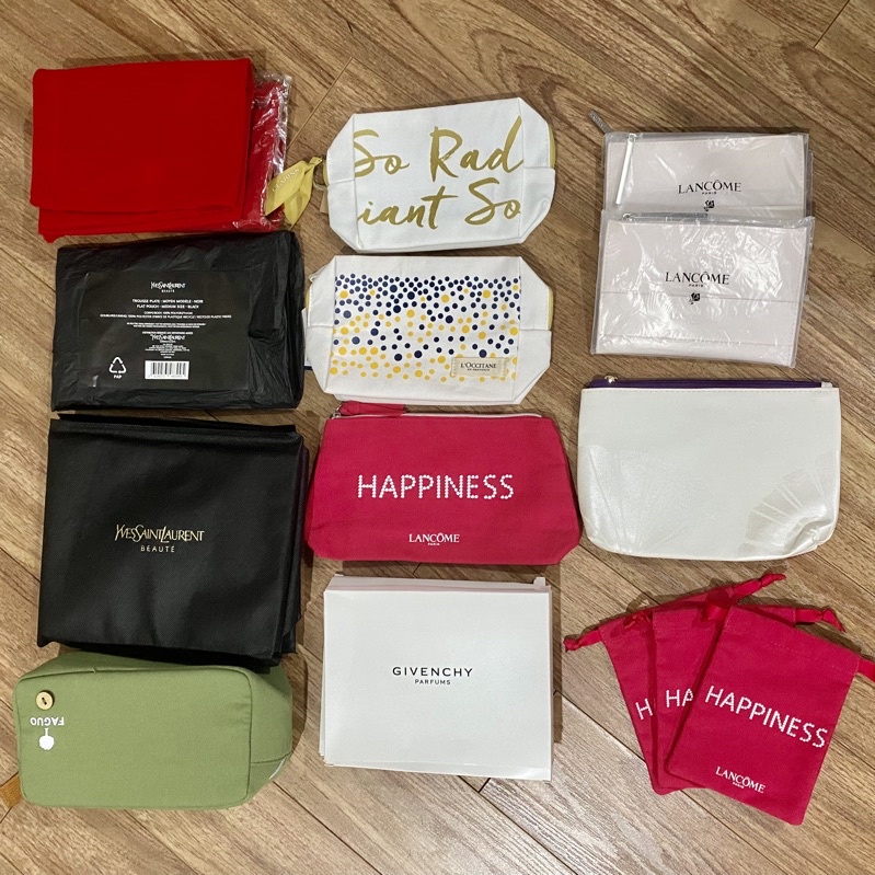 Túi ví đựng mỹ phẩm, đồ cá nhân - quà tặng của các hãng (không gồm sam