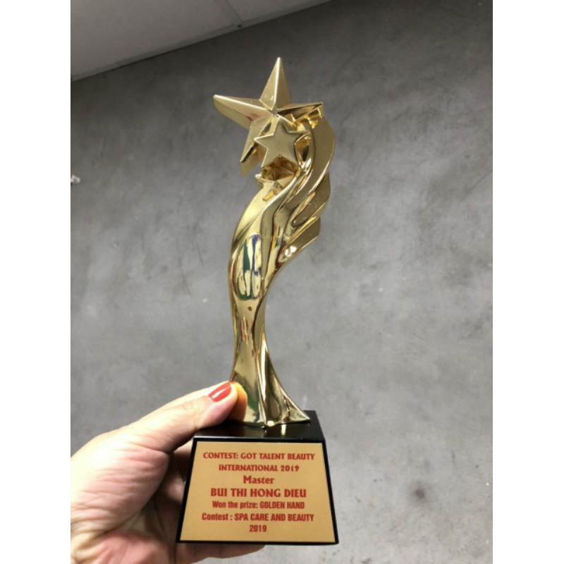 cup spa ngôi sao, cup vinh danh ngôi sao