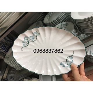 Đĩa bầu dục vẽ hoa sen - hàng cao cấp bát tràng