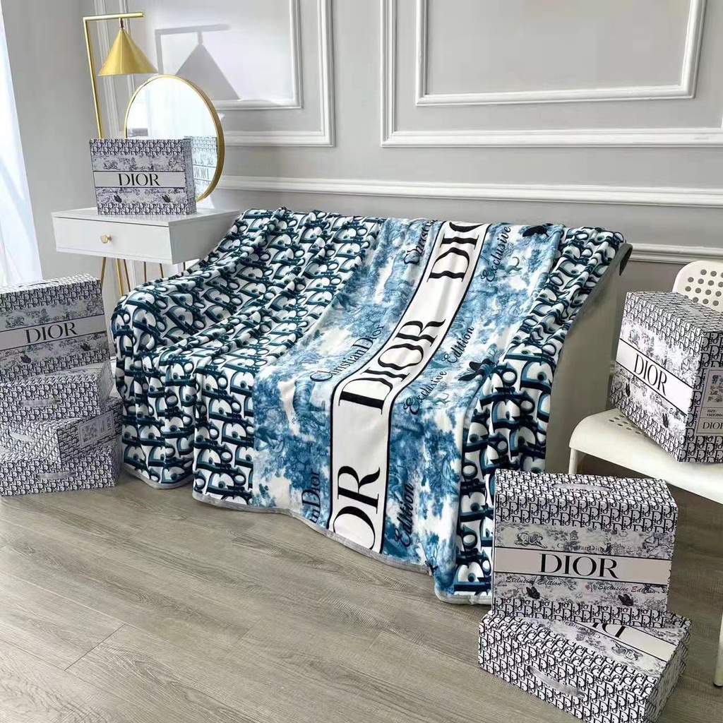 Chăn giữ ấm chất lượng cao tiện dụng kích thước 150*200cm