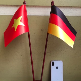 Cờ để bàn đế gỗ đôi Việt Nam - Đức