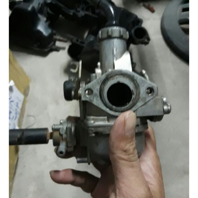 Bình xăng fu125 rin xe còn nguyên xi rin còn khá.