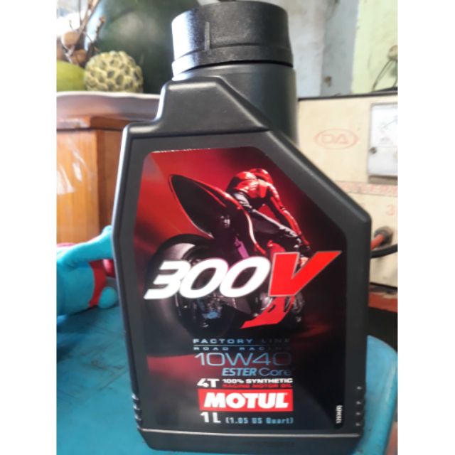 Motul 300V nhập khẩu