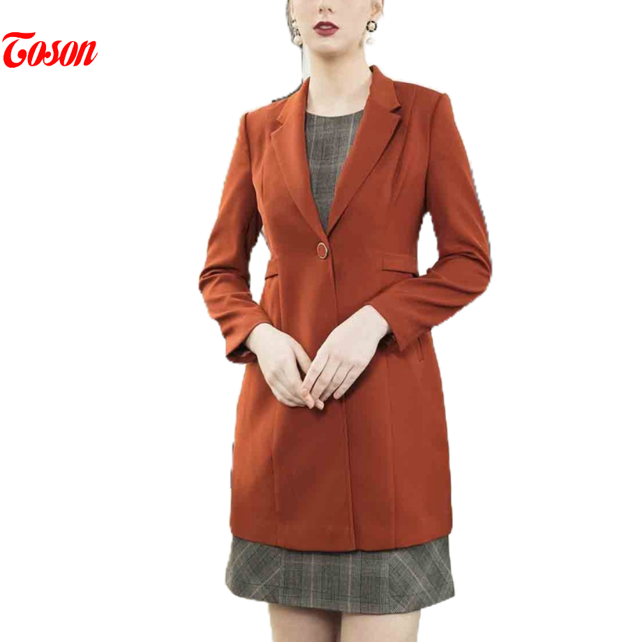 Áo khoác cam đất, dáng dài cổ K, túi chéo TOSON 83026C940