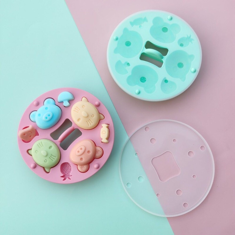 Khuôn silicon tạo hình làm bánh, xúc xích cho bé 2 in 1 giúp mẹ tạo ra những bữa ăn thật thú vị, hấp dẫn cho bé yêu