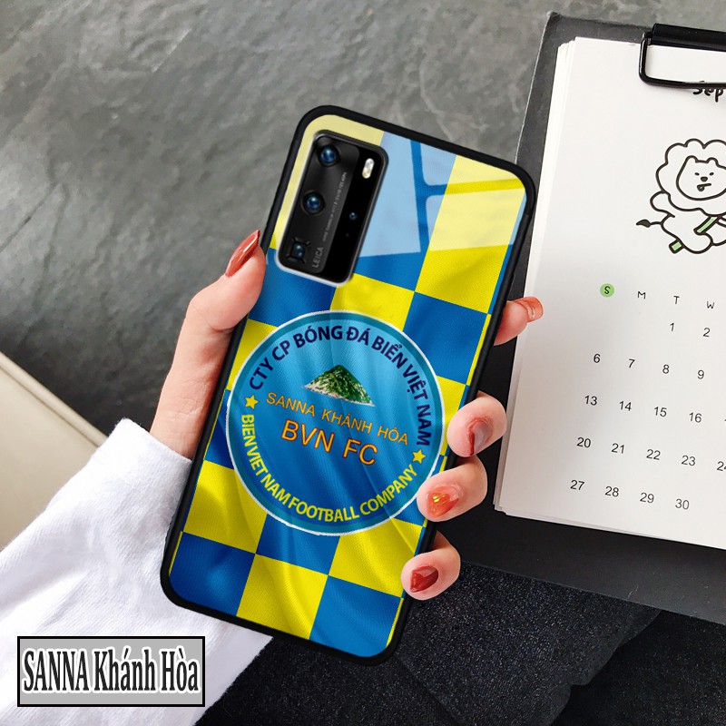 HUAWEI P40 PRO- in logo đội bóng Việt Nam