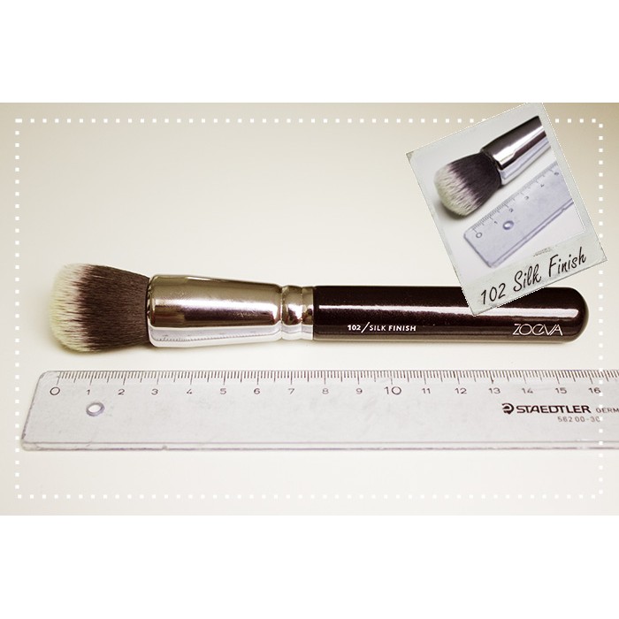 Cọ nền ZOEVA 102 SILK FINISH