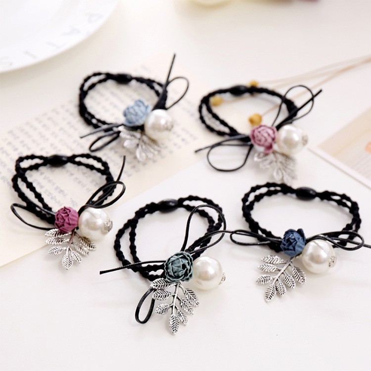 CT115 Cột tóc hoa nụ lá bạc