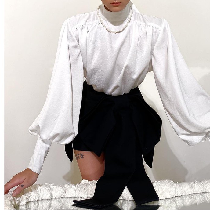 [Mã FADIRECT20 giảm 20K đơn 150K] ONONMADE | Chân váy đen ngắn nơ to - Jasmine mini bowtie skirt | BigBuy360 - bigbuy360.vn