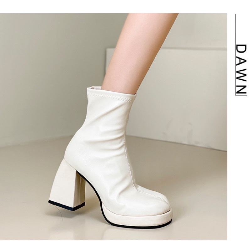 Boots da nữ cổ ngắn ôm chân gót vuông cao 10cm có khoá kéo