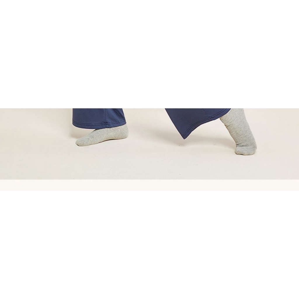 Áo Thun Tay Dài Dáng Rộng Phong Cách Mới Hiện Đại Cho Nữ Dễ Phối Đồ Hàng Ngày