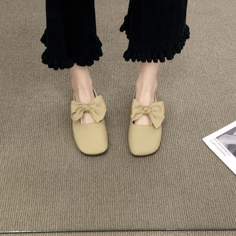 Dép Bít Mũi Đế Bằng Phong Cách Pháp Cổ Điển Thời Trang Mùa Xuân Cho Nữ