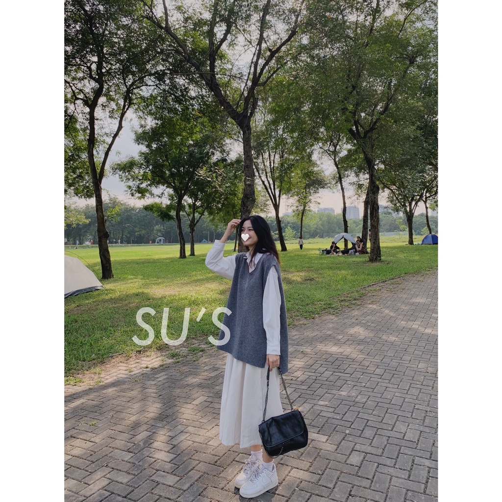 Áo gile len trơn cổ tim xẻ tà A2100 SUSTORE