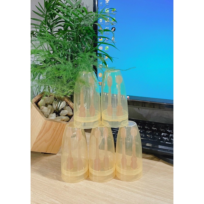 Sét rơ lưỡi - bàn chải silicon cho bé ( 0 - 36 tháng hộp màu vàng )