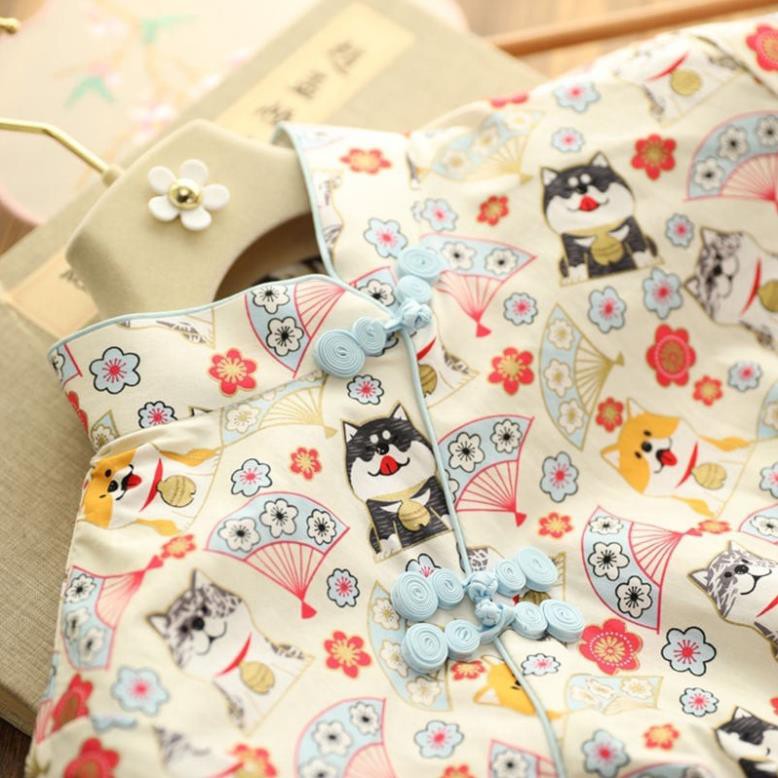 Đầm Body Sườn Xám Cổ Tàu Hoạt Tiết Hình Cún Và Quạt Thời Trang Mùa Tết Cho Bạn Nữ. | BigBuy360 - bigbuy360.vn