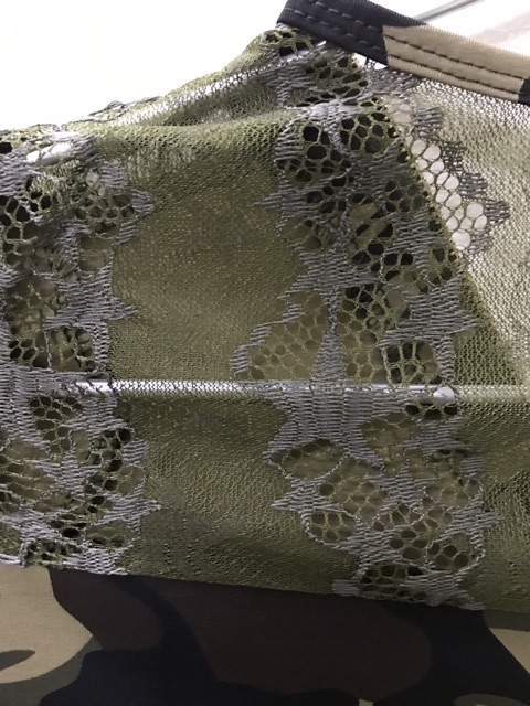 Áo thun nữ dáng lính phối ren