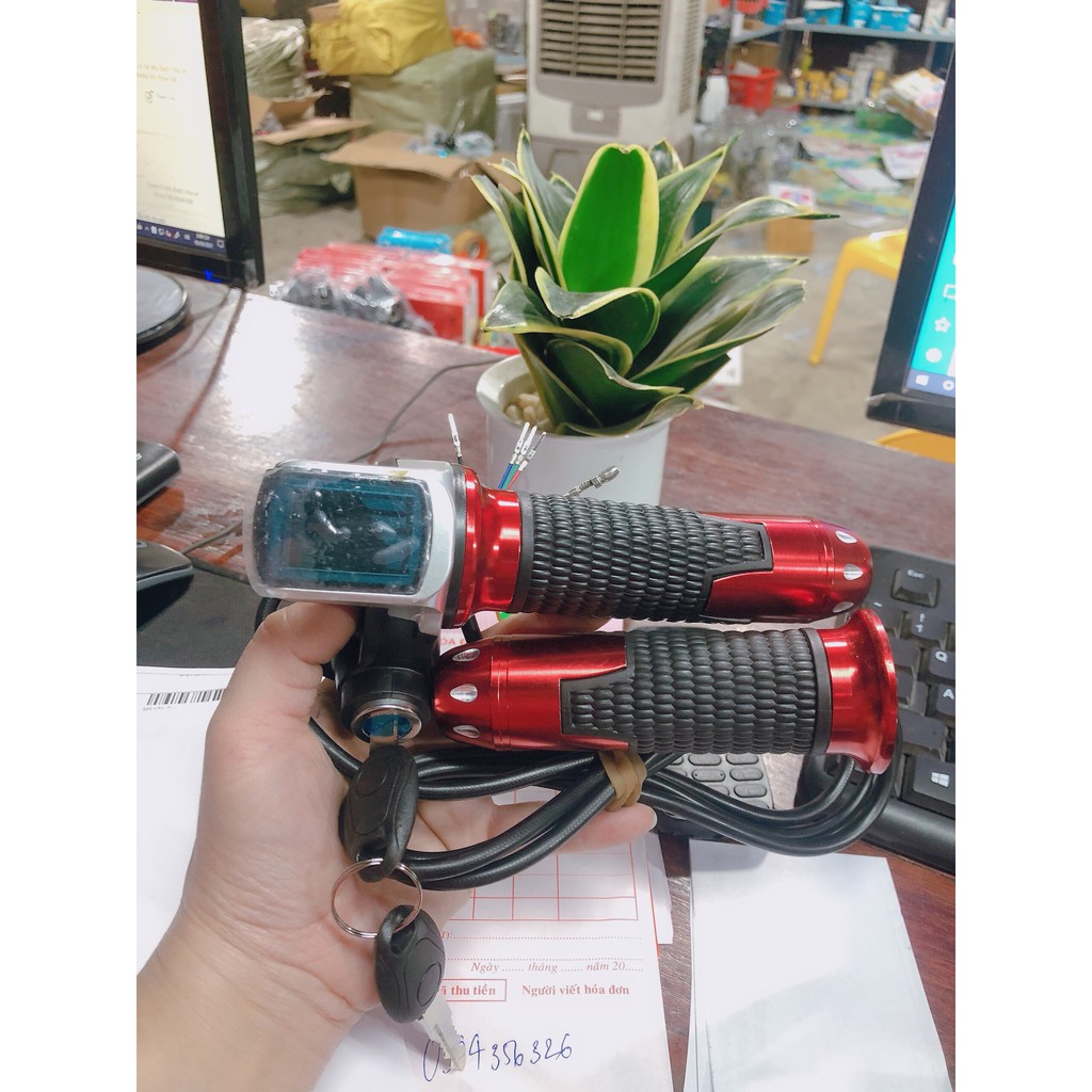 Tay Ga Báo Điện 48V Có Khóa