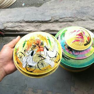 Nón lá vẽ mini làm quà lưu niệm độc đáo