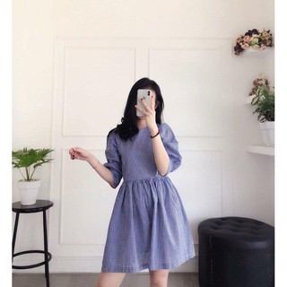 Đầm xòe caro tay phồng nữ tính