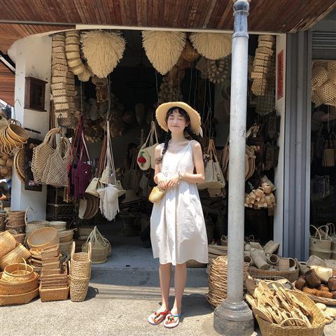 Đầm thời trang chiều dài trung bình cổ chữ V nhỏ nhắn màu trắng phong cách mùa hè trẻ trung dành cho nữ