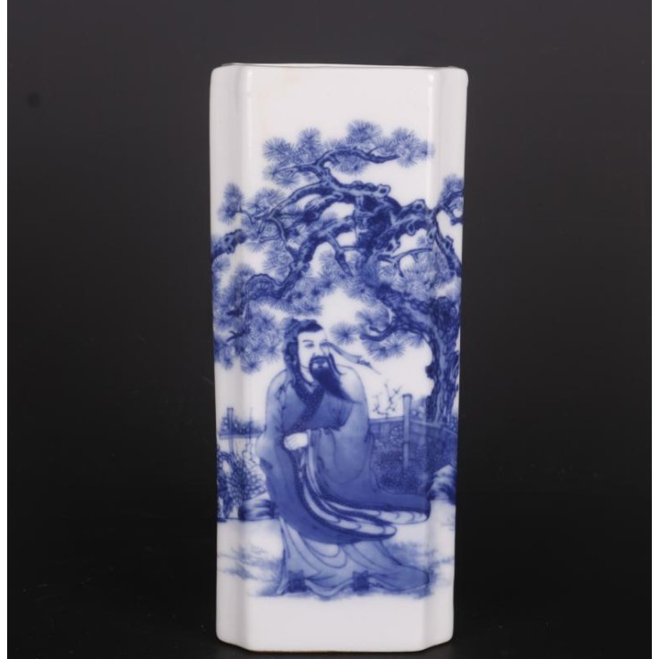 Ống Đựng Bút Bằng Sứ Họa Tiết Xưa