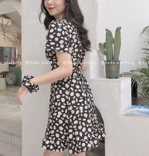 ✨Đầm Cổ V Chân Bèo Hoa Cúc