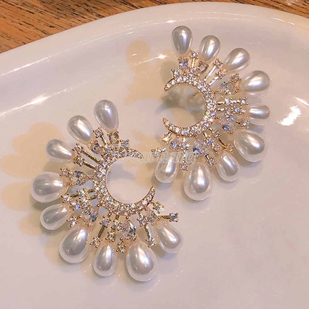 Bông Tai Chữ C Đính Ngọc Trai Cao Cấp Sang Trọng