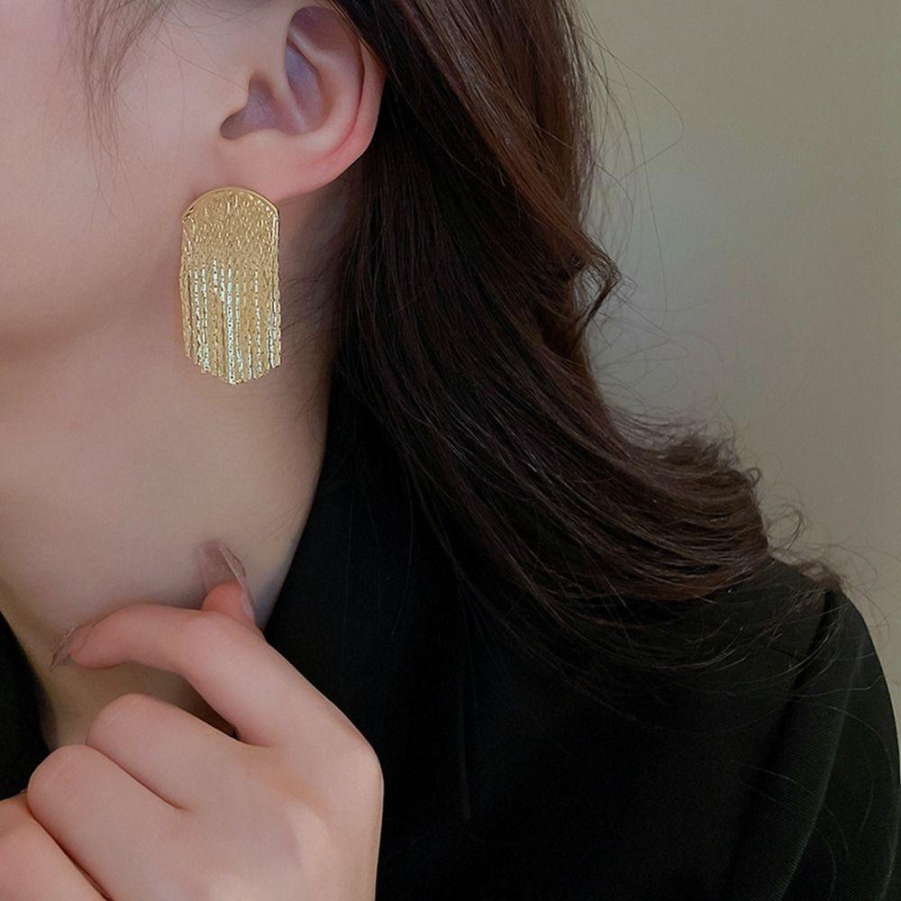 Khuyên Tai Kim Loại Dạng Hạt Tua Rua VANES1 Arc Phong Cách Retro Hàn Quốc Cho Nữ