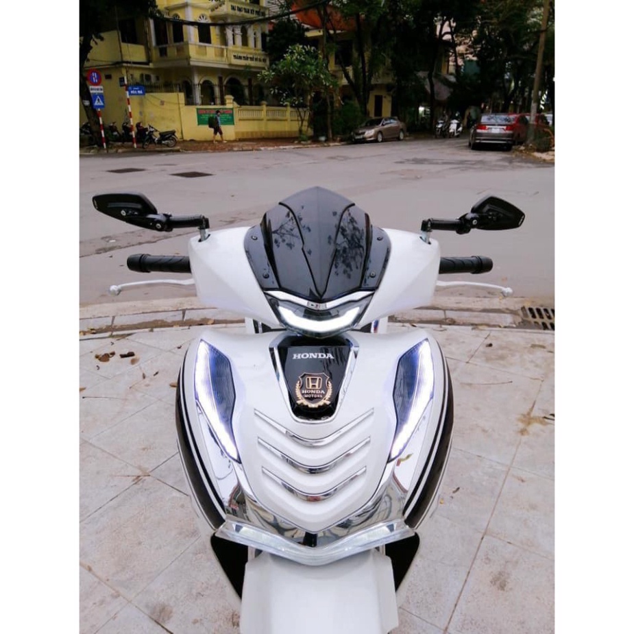 KÍNH CHẮN GIÓ SH 2020- LOẠI KÍNH KHÓI TRONG