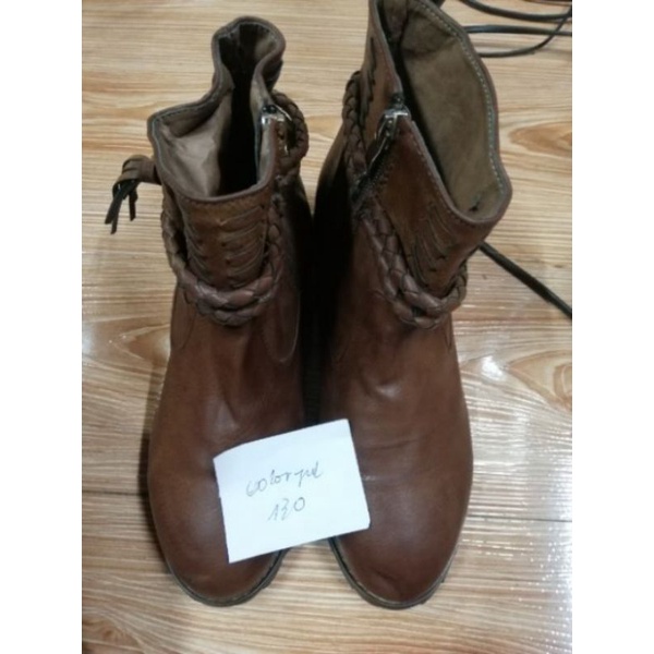 Giầy si cho khách