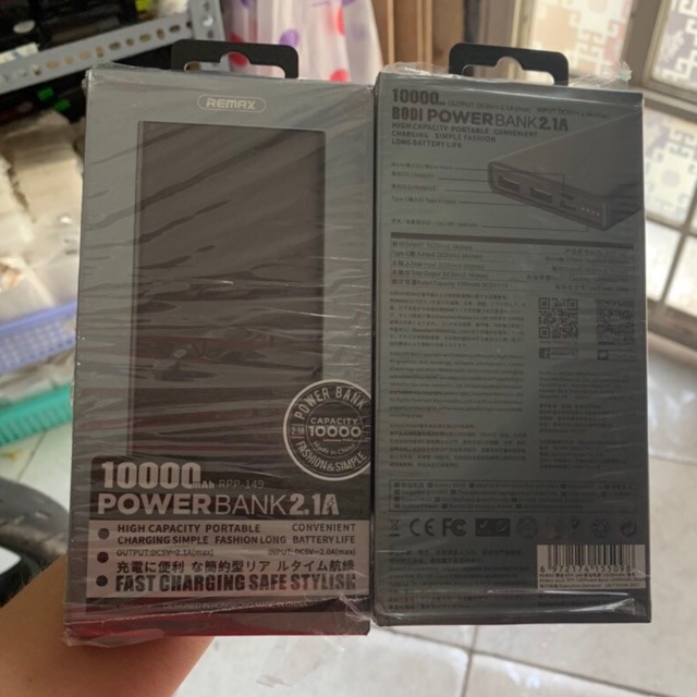 Sạc dự phòng 10000mAh Remax RPP-149 Bodi Series Fast Charing 2.1A tích hợp 2 cổng USB