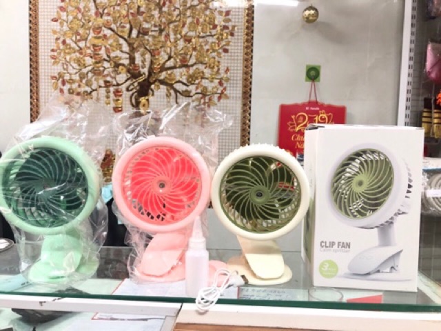 Quạt sạc tích điện phun sương để bàn, kẹp nôi, xe đẩy | BigBuy360 - bigbuy360.vn