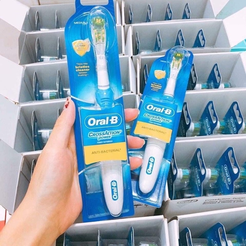 Bàn chải pin Oral B Cross Action Power