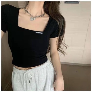 Áo Cổ Vuông Logo Croptop