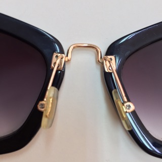Kính mát MiuMiu đẳng cấp của nữ