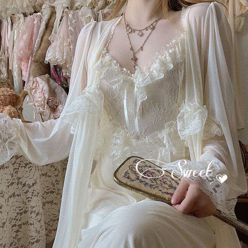 Đầm Ngủ Hai Dây Phong Cách Retro Pháp Ngọt Ngào Dành Cho Nữ