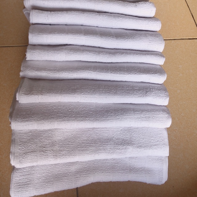 Khăn Lau Trắng Bé 100 chiếc