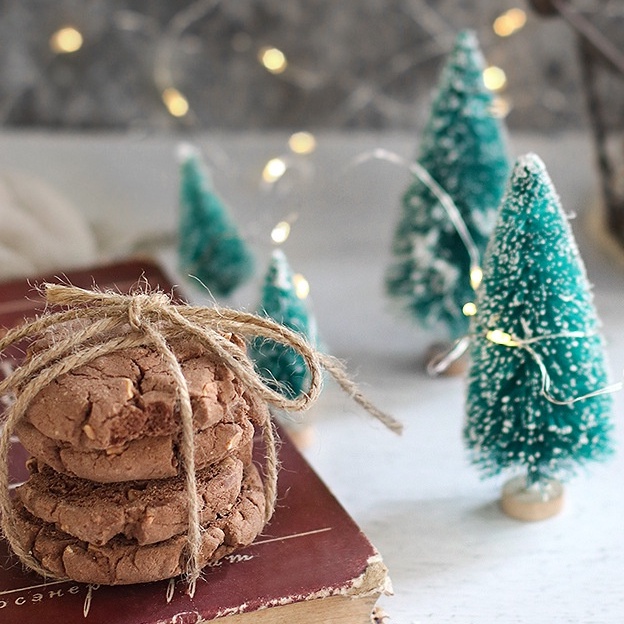 Cây Thông Tuyết Noel Mini Trang Trí Giáng Sinh Trong Nhà Xinh Xắn Để Bàn Nhỏ Gọn