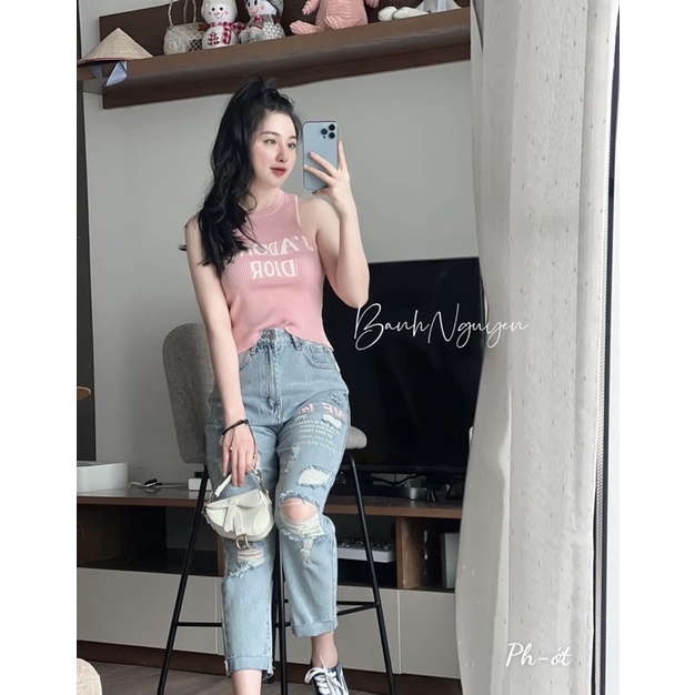 Quần jean baggy rách chữ