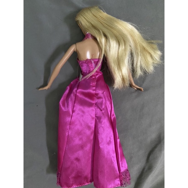 Búp bê Barbie dạ hội