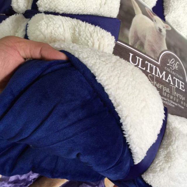 Chăn lông cừu 3 lớp Hàng Chuẩn Loại 1 - Ko ưng Hoàn tiền .👌 Hàng này chuẩn 2,7 kg giúp giũ nhiietj ấm áp khi ngủ nhé.