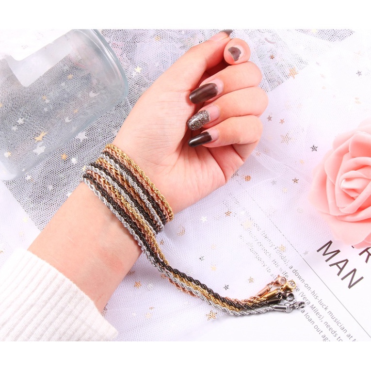 Vòng tay nam nữ chuỗi xoắn cá tính bằng titan không đen vĩnh viễn - VTLTTT22001 | BigBuy360 - bigbuy360.vn