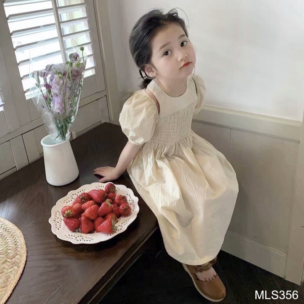 Váy smock ngực style Hàn cách điệu vai