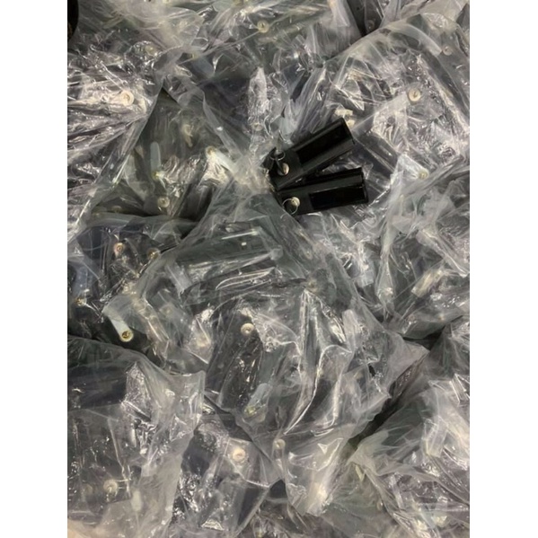 Tay nắm + ổ khoá tủ nhựa hoà phát