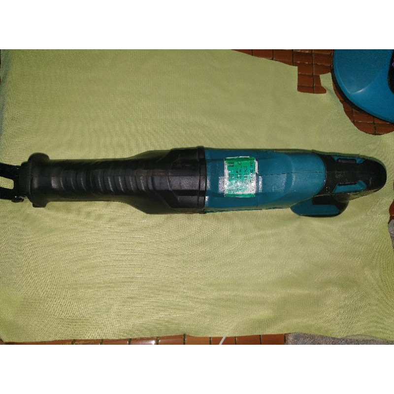 Cưa kiếm Makita JR186D